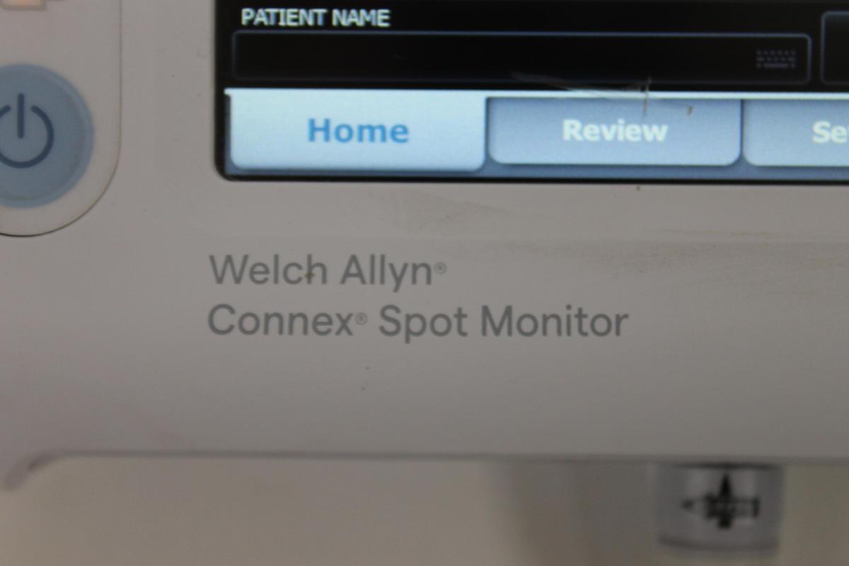 Used Welch Allyn Connex Spot Monitor #901058 w/ Temp Unit and Power Supply