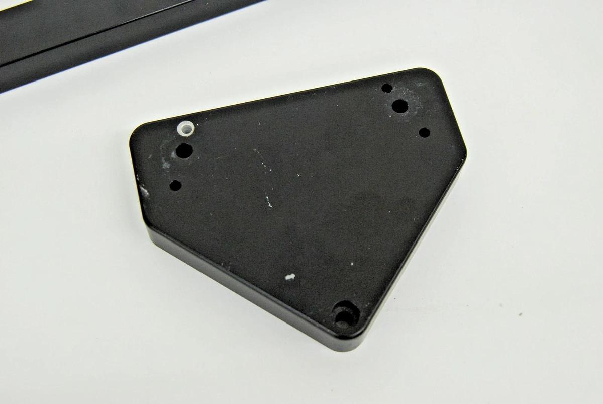 Used Zeiss Axiovert 200M - Stand Table Mounts