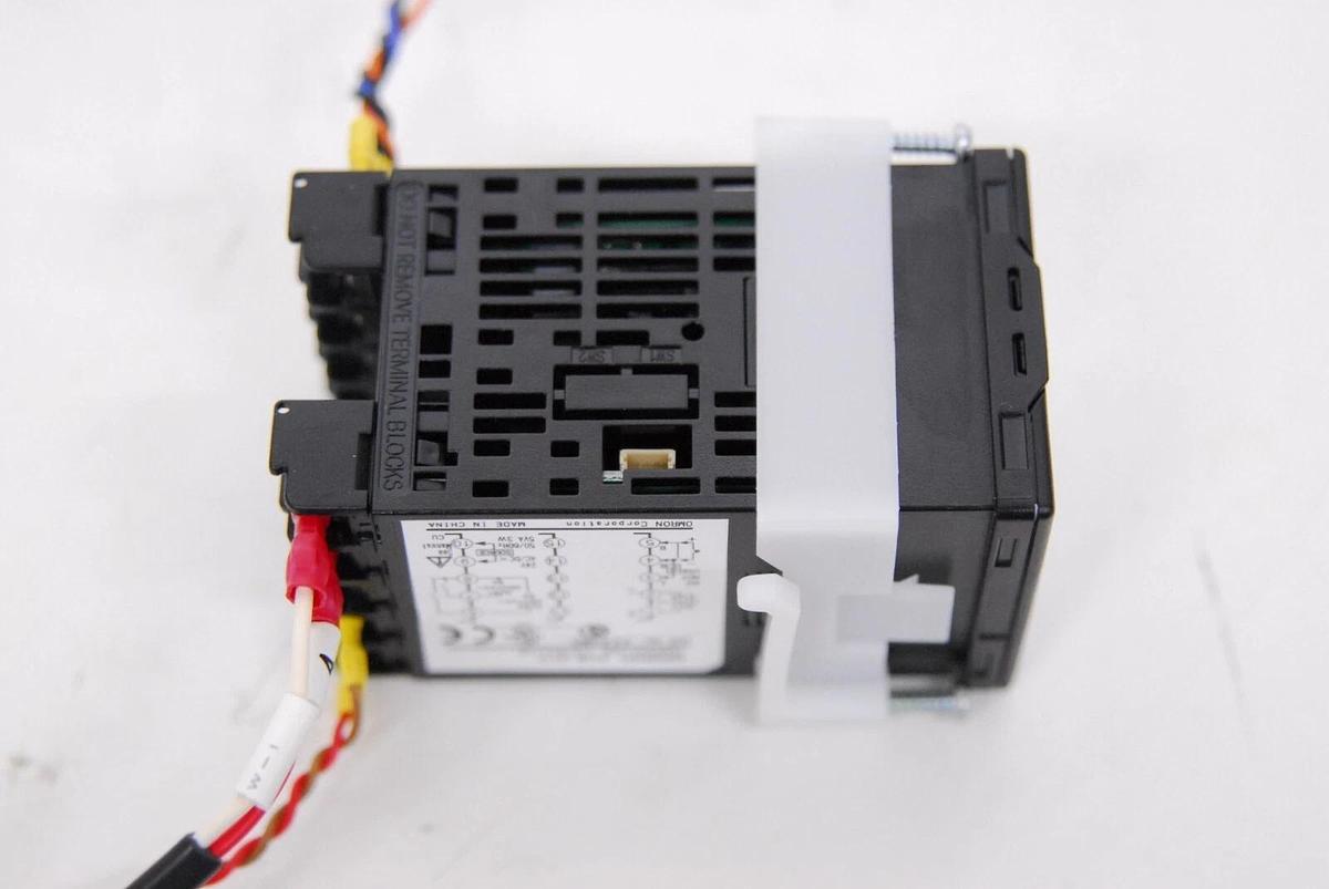 Used Omron E5CN-Q2HBTD E5CN Temperature Controller