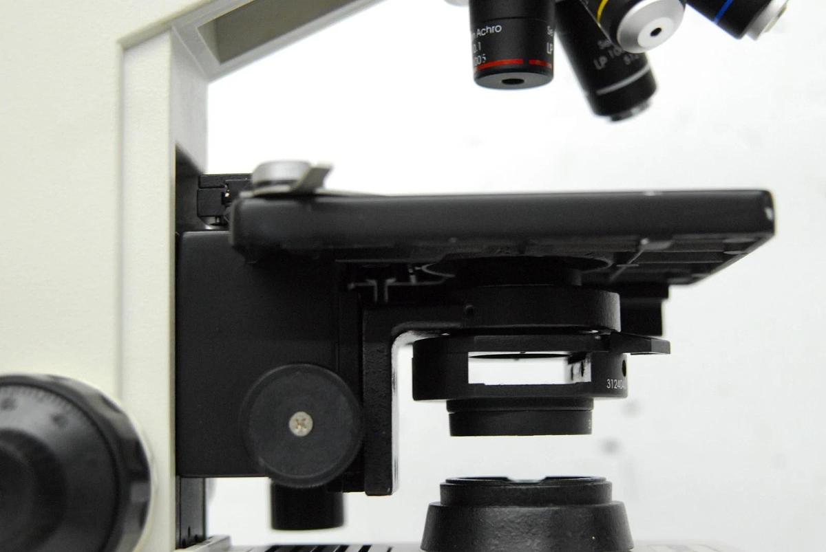 Used Labomed CX L Binocular Microscope W/ 4/10/40/100x Semi Plan Achro Objectives