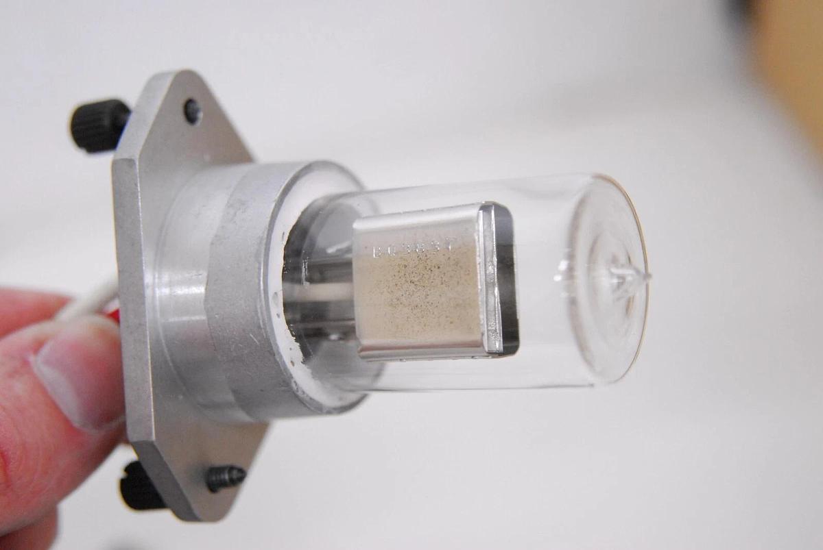 Used Beckman DU640i - Light Source Housing 514366 514442 W/ Lamps