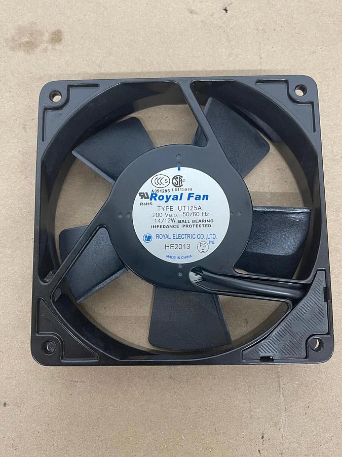 Used Royal Fan UT125A AC220V 14/12W 12CM aluminum frame cooling fan