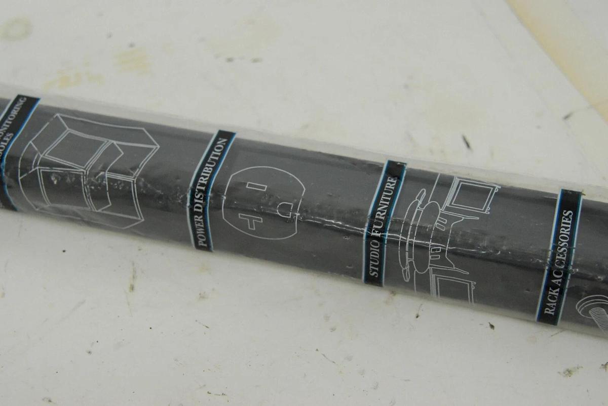 Used Middle Atlantic SL-1 1u Security Rack Panel 19"