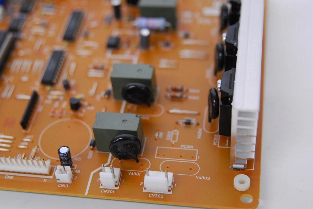 Used 7FB-4-B101-067-00-3 CO-5AC(IS) Control Board - Sanyo CO2 Incubator