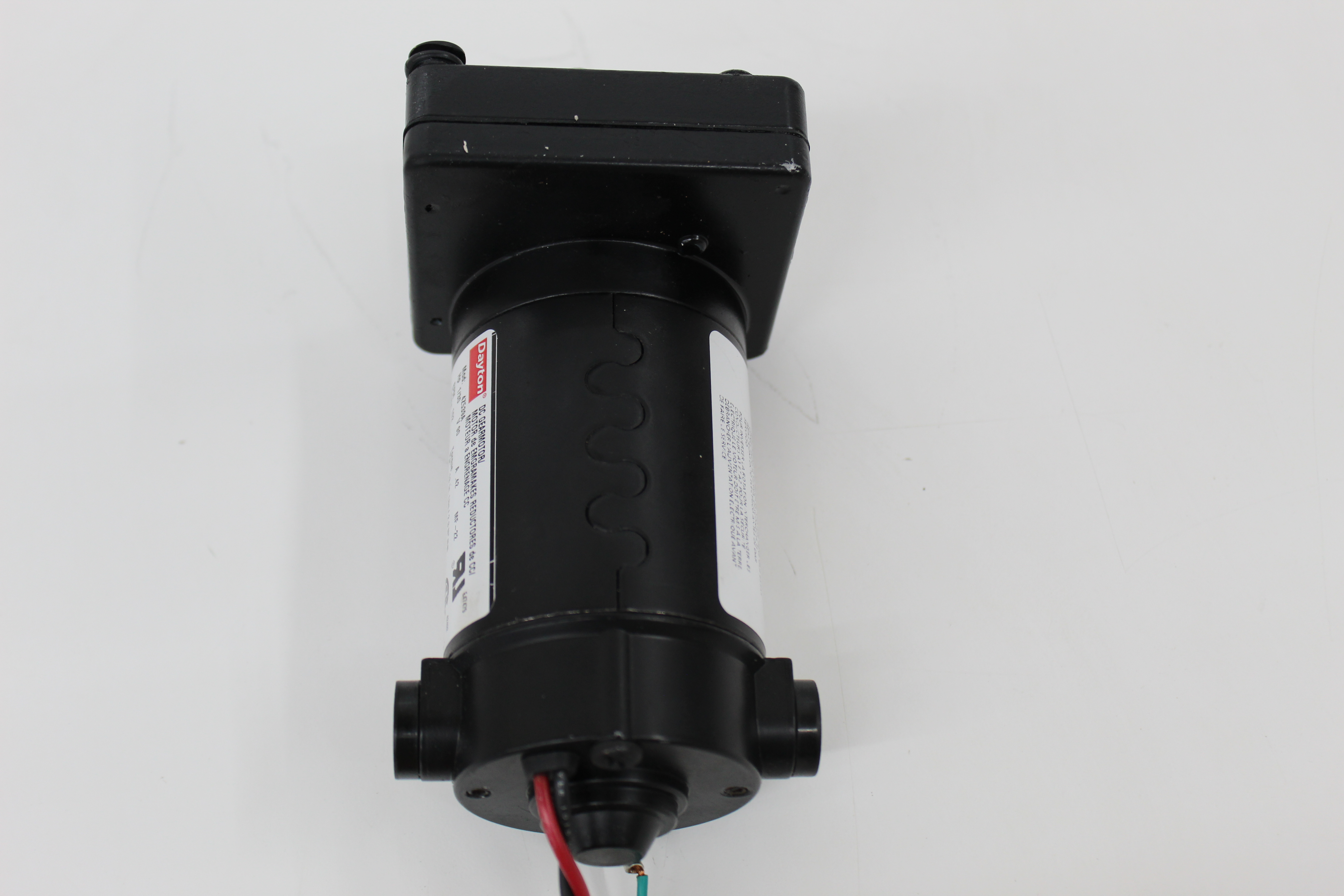 Used Dayton 4Z539A Permanent Magnet DC Gearmotor 1/30 HP 90V 0.42A 102 RPM