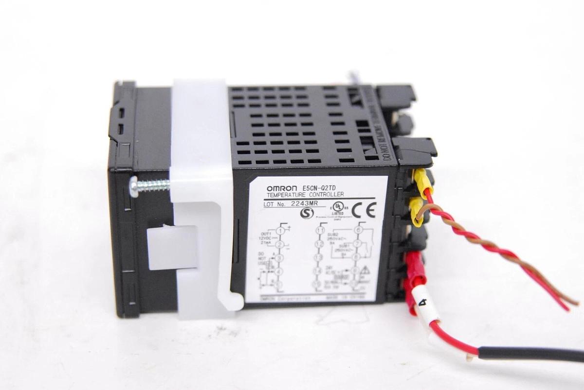 Used Omron E5CN-Q2HBTD E5CN Temperature Controller