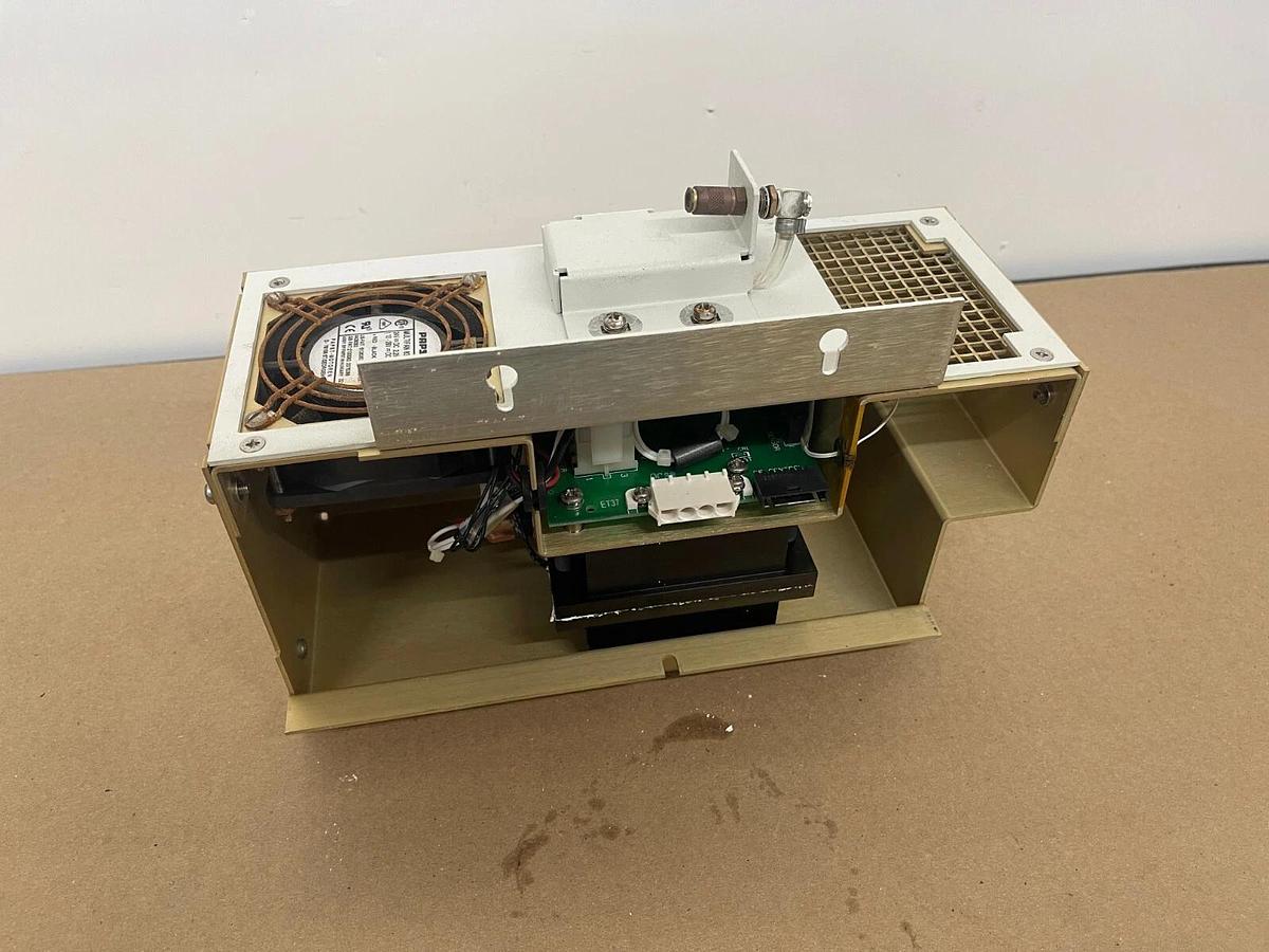 Used Perkin Elmer N077-9584 JAZ HTR ADPTR W/ Encloser