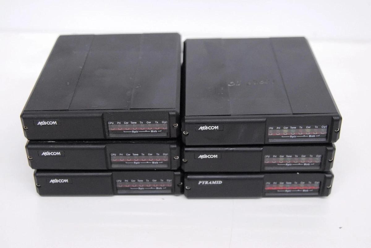 Used Pyramid SVR-200M LRUSVR-200M 800MHz UHF Vehicular Repeater Transceiver