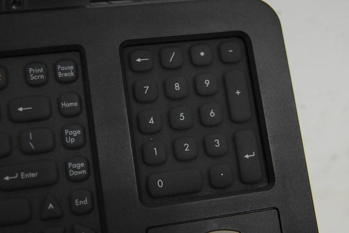 Used Omnicell Optiflex 13-1172 Keyboard W/ Authentec 45494 Fingerprint Sensor