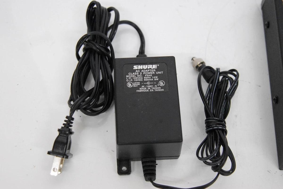 Used Shure Brothers LX4-CU 209MHz LX4 Wireless Receiver W/ Power Adapter, Antennas