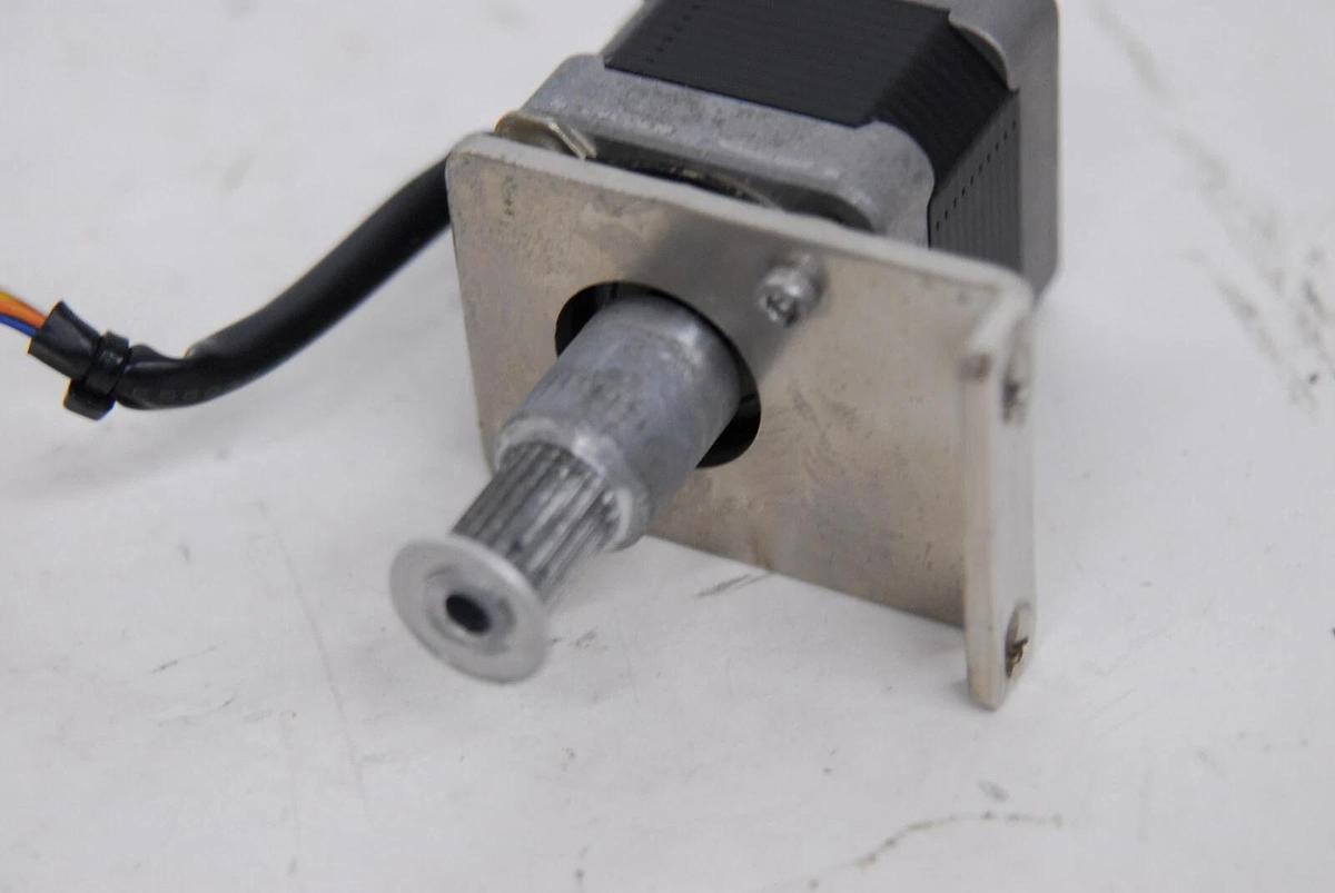 Used Sanyo Denki 103H548-0440 StepSyn Stepping Motor