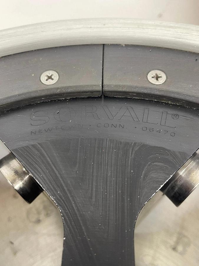 Used Sorvall DuPont HS-4 7000 Rev/Min Rotor W/ Sorvall DuPont Buckets 00482