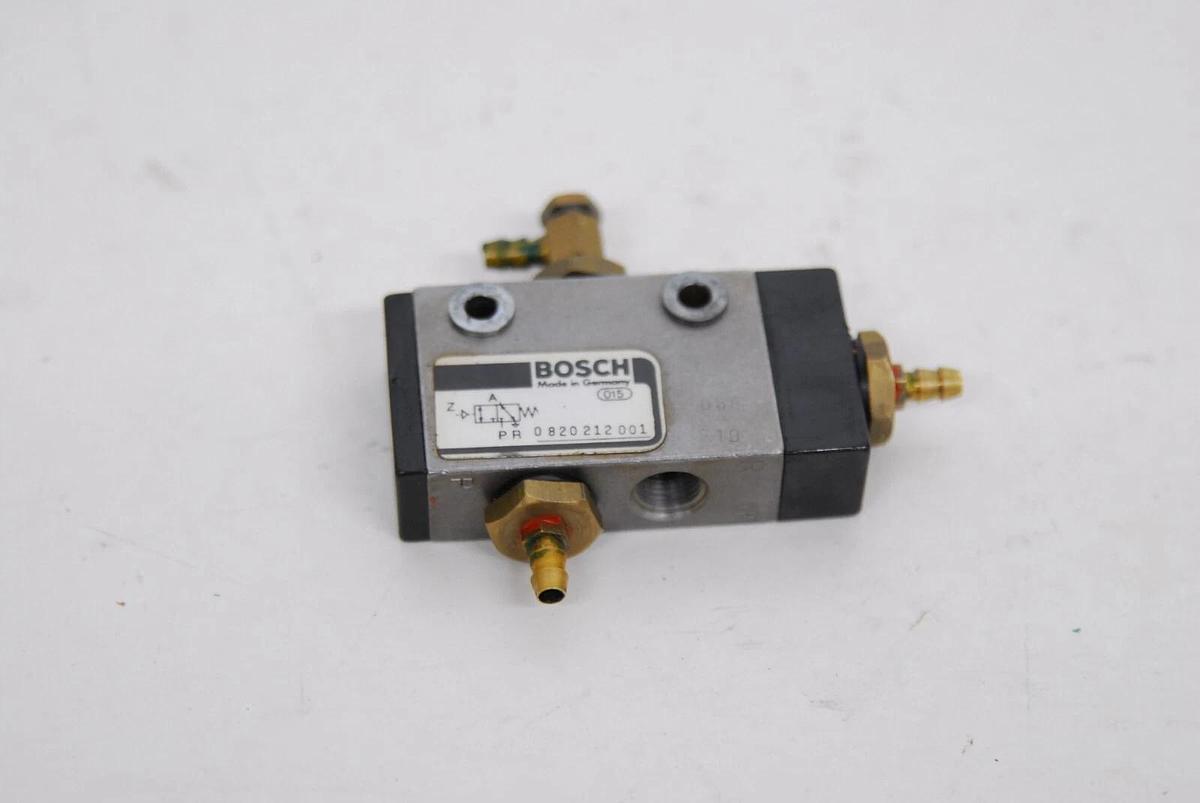 Used Bosch 0-820-212-001 Pneumatic Solenoid Valve 3/2 NC