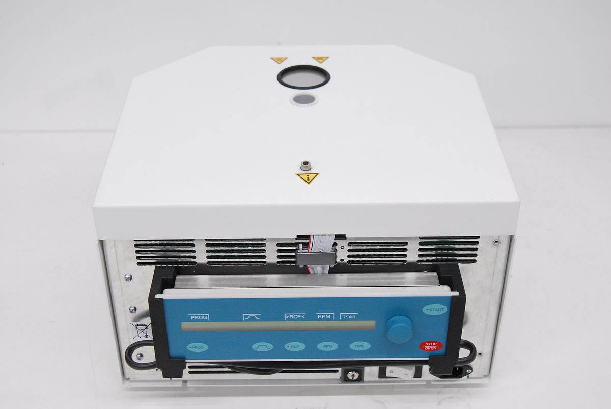 Used Hettich 2350-01 MIKRO 220 Robotic Automated Benchtop Centrifuge W/ Rotor