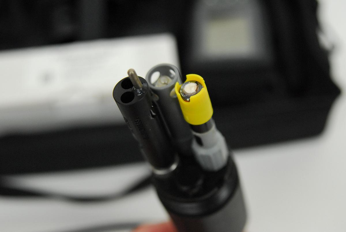 Used YSI Professional Plus Water Quality Meter W/ Quatro ISE-ISE-DO-COND-T, ProComm Kit 605604