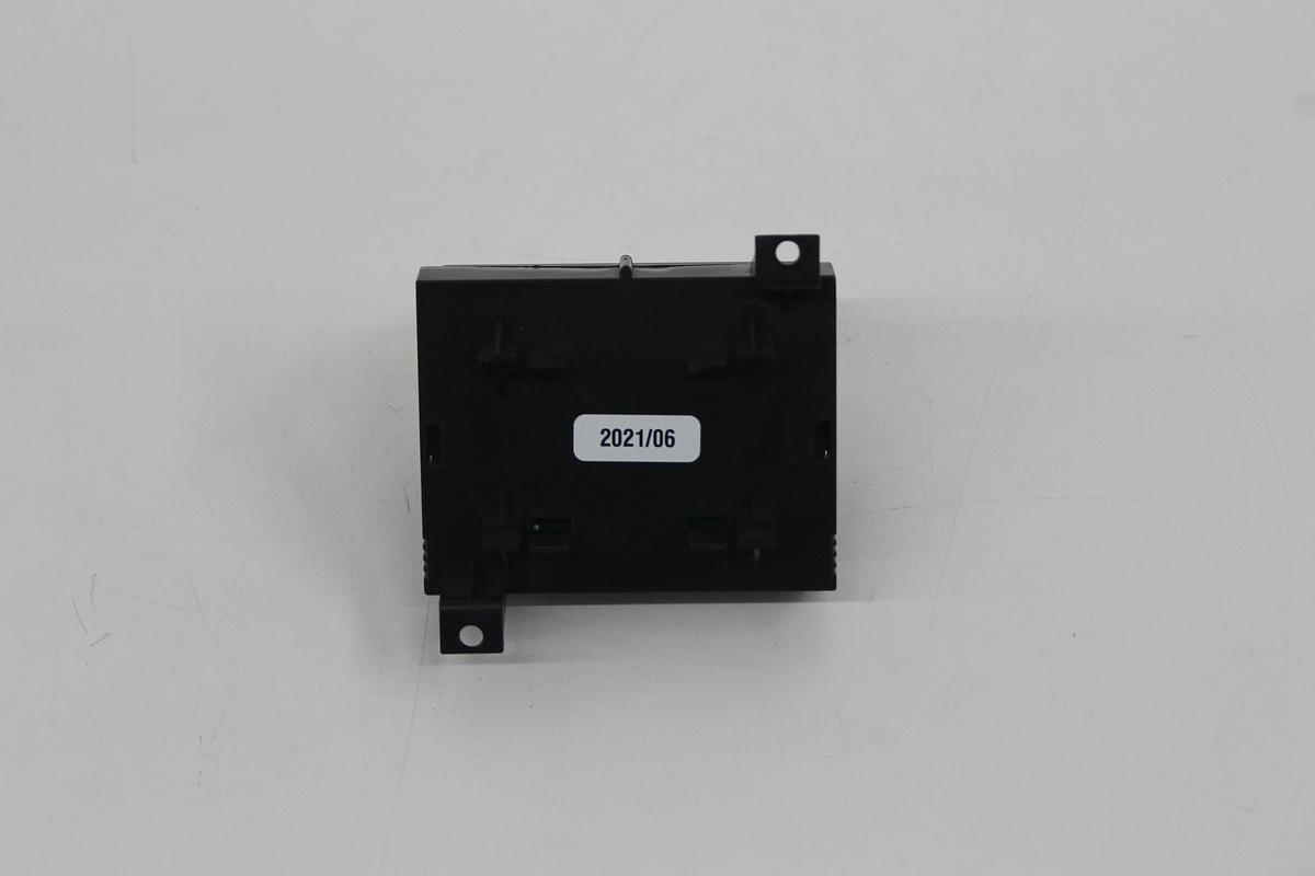 Used Future Design Controls FDC-7L-Z390 Temperature Controller