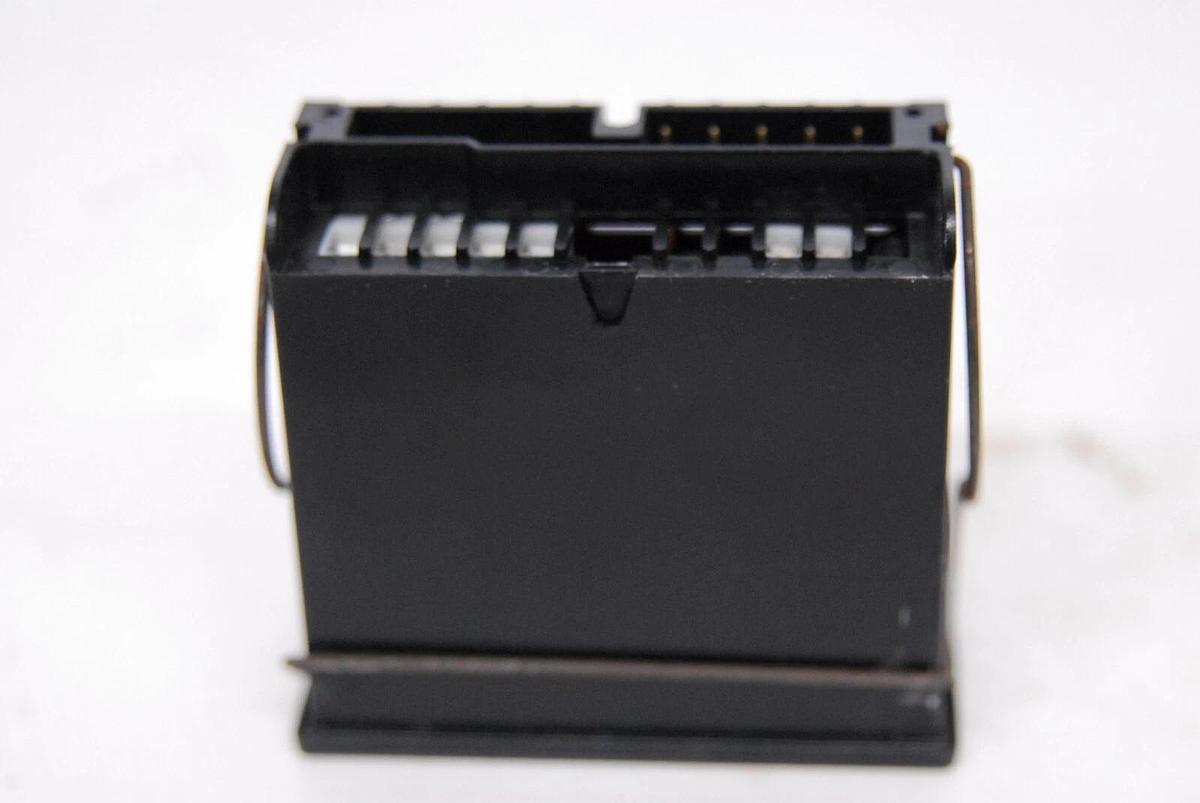 Used Quantem Every QT3-T33 J110 S401 Temperature Controller