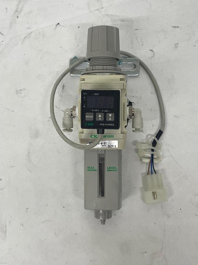 Used CKD W1000 Filter Regulator W/ CKD PPD-P10PKN Pressure Switch