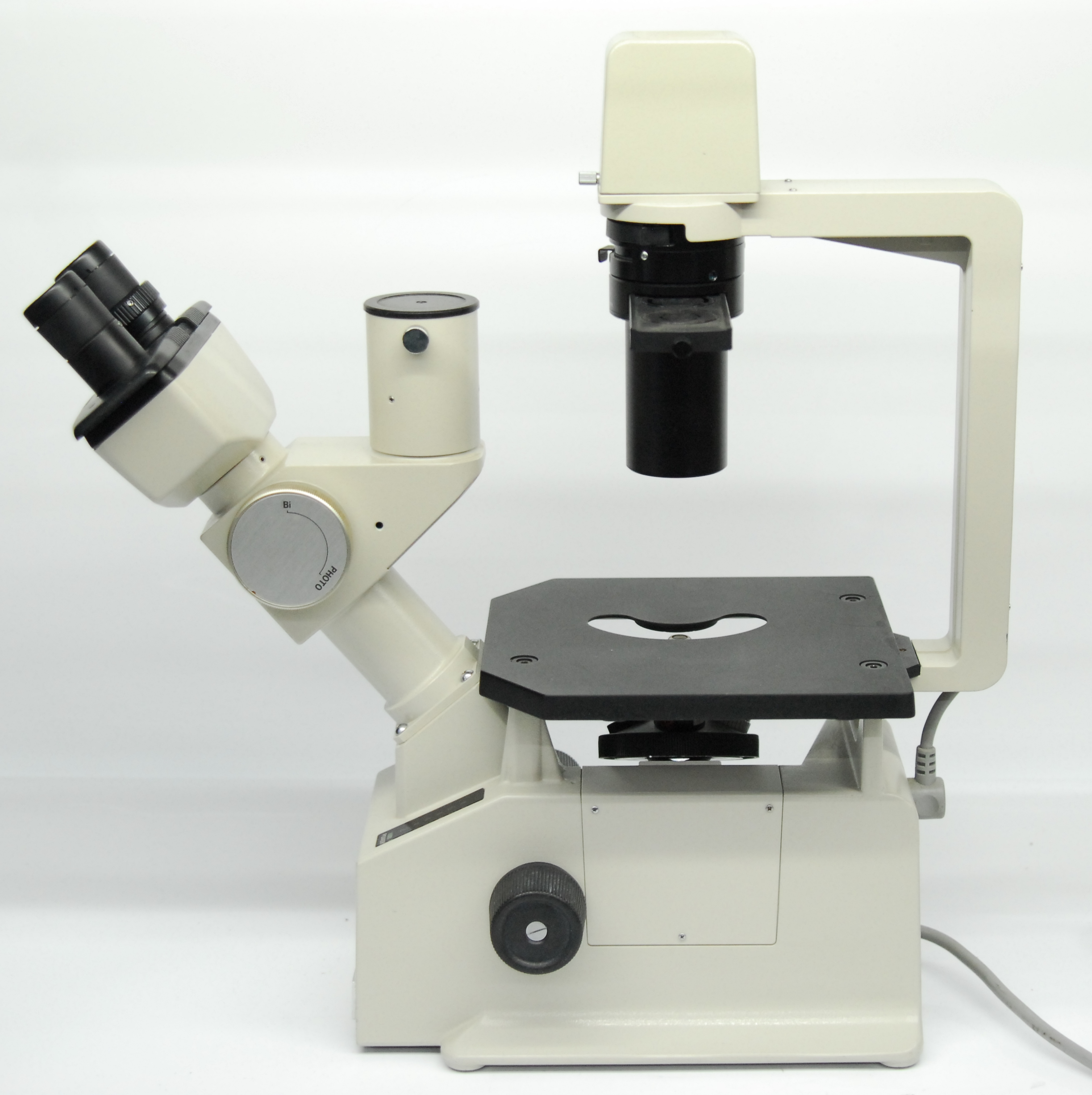 Used Nikon TMS-F Inverted Trinocular Microscope w/ Ph1 Ph2 4x 10x 40x Objectives