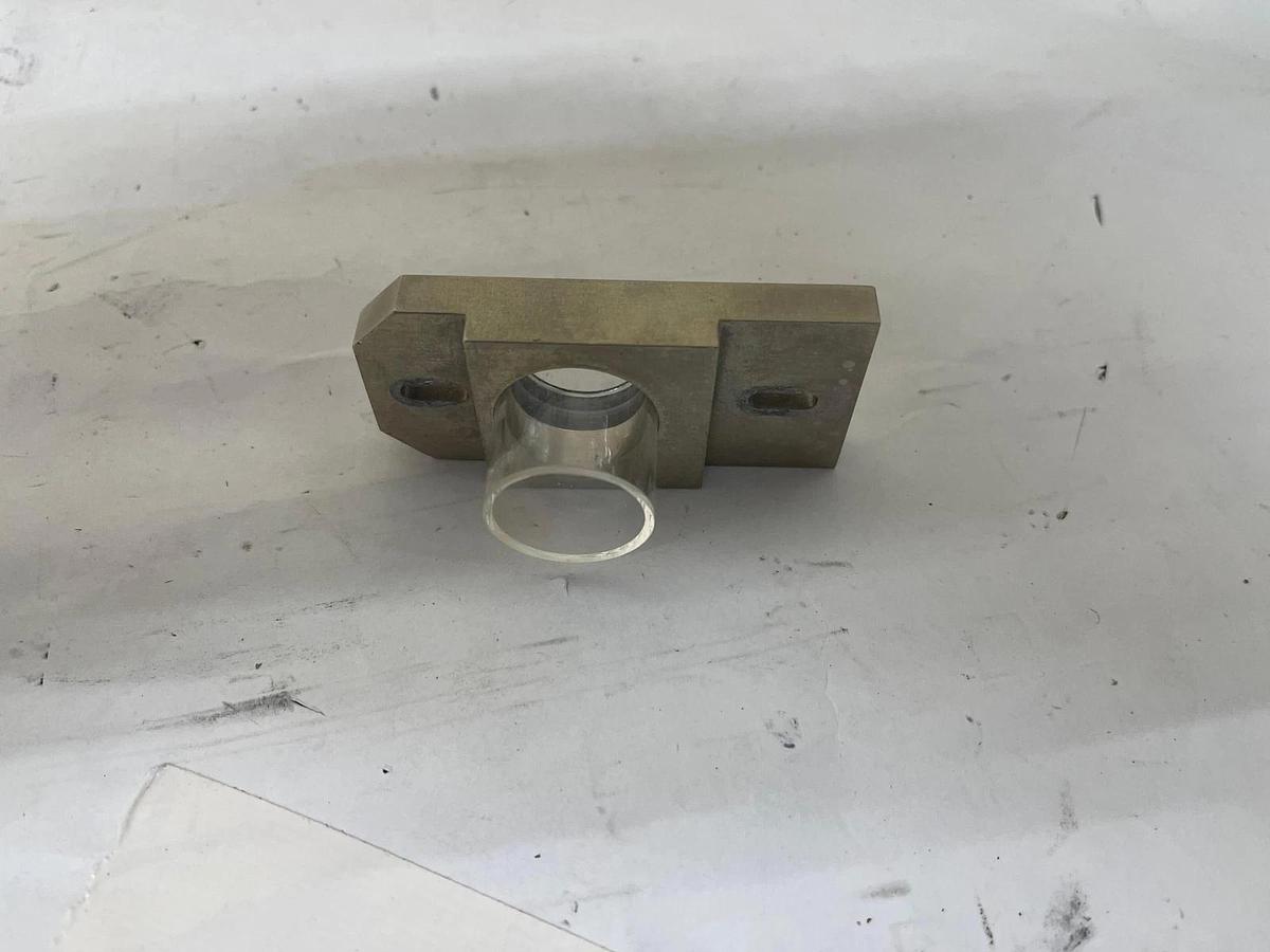 Used Perkin Elmer N8152111 W/ Glass Insert