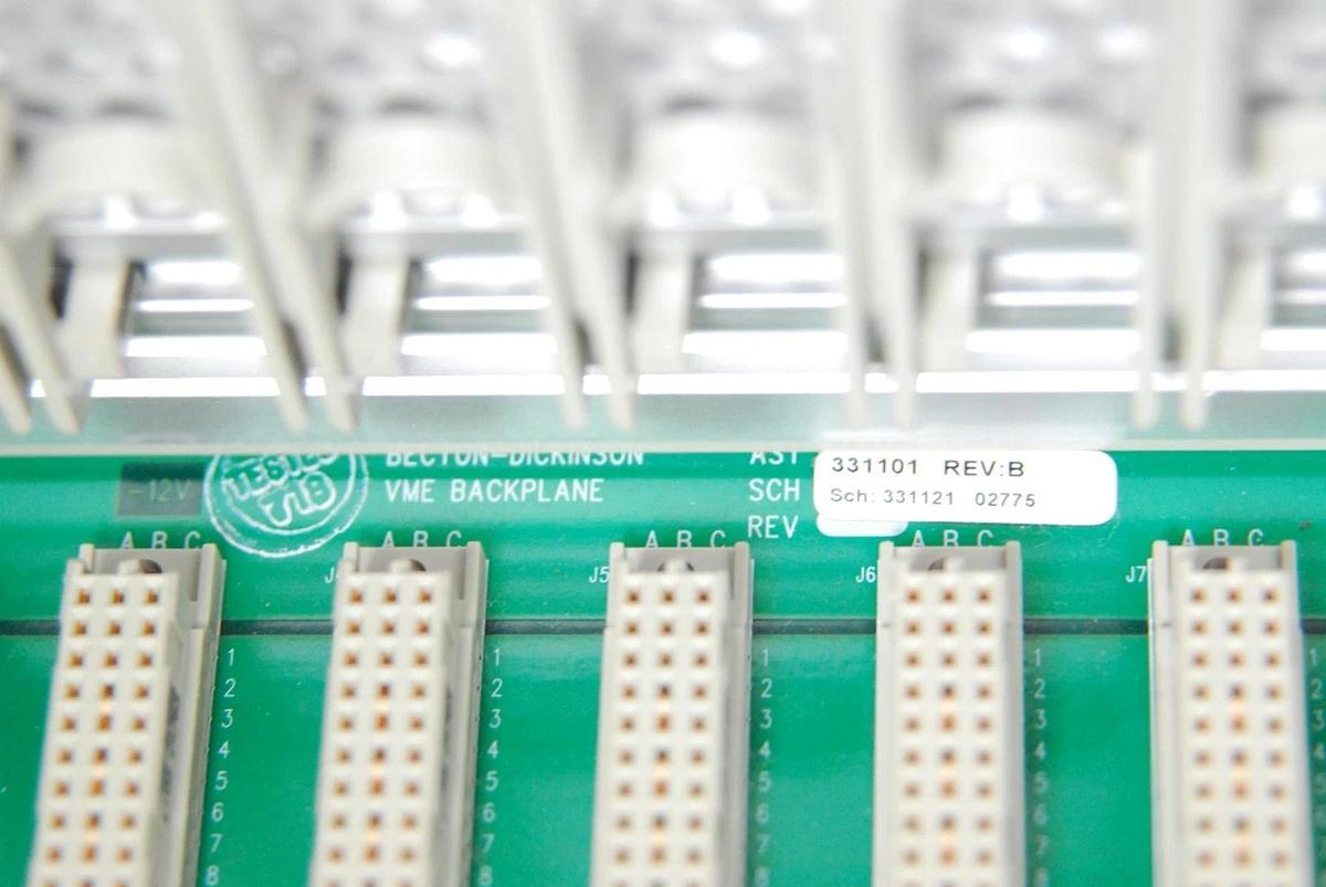 Used BD FACSAria 334350 Card Cage W/ Becton Dickinson Backplanes 331101 331071