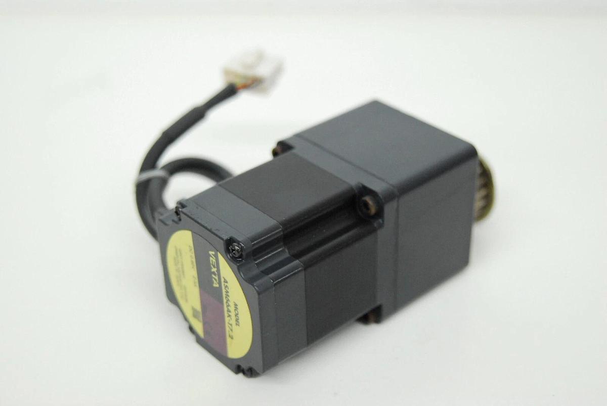 Used Oriental Motor Vexta ASM66AK-T7.2 Closed Loop Stepper Motor 0.98V 2.5A