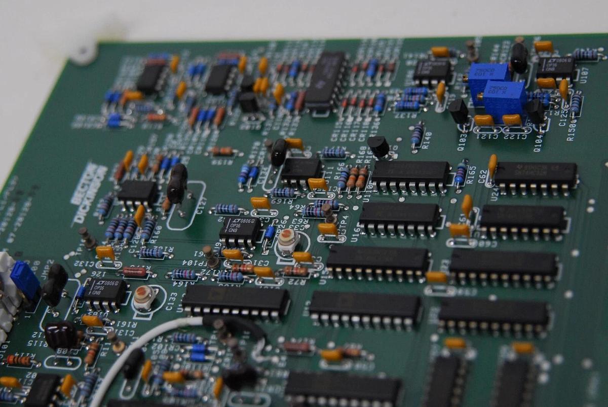 Used Becton Dickinson SSC/FL2 FL1/FL3 03-20128-02 REV: B Board (FACSCalibur)