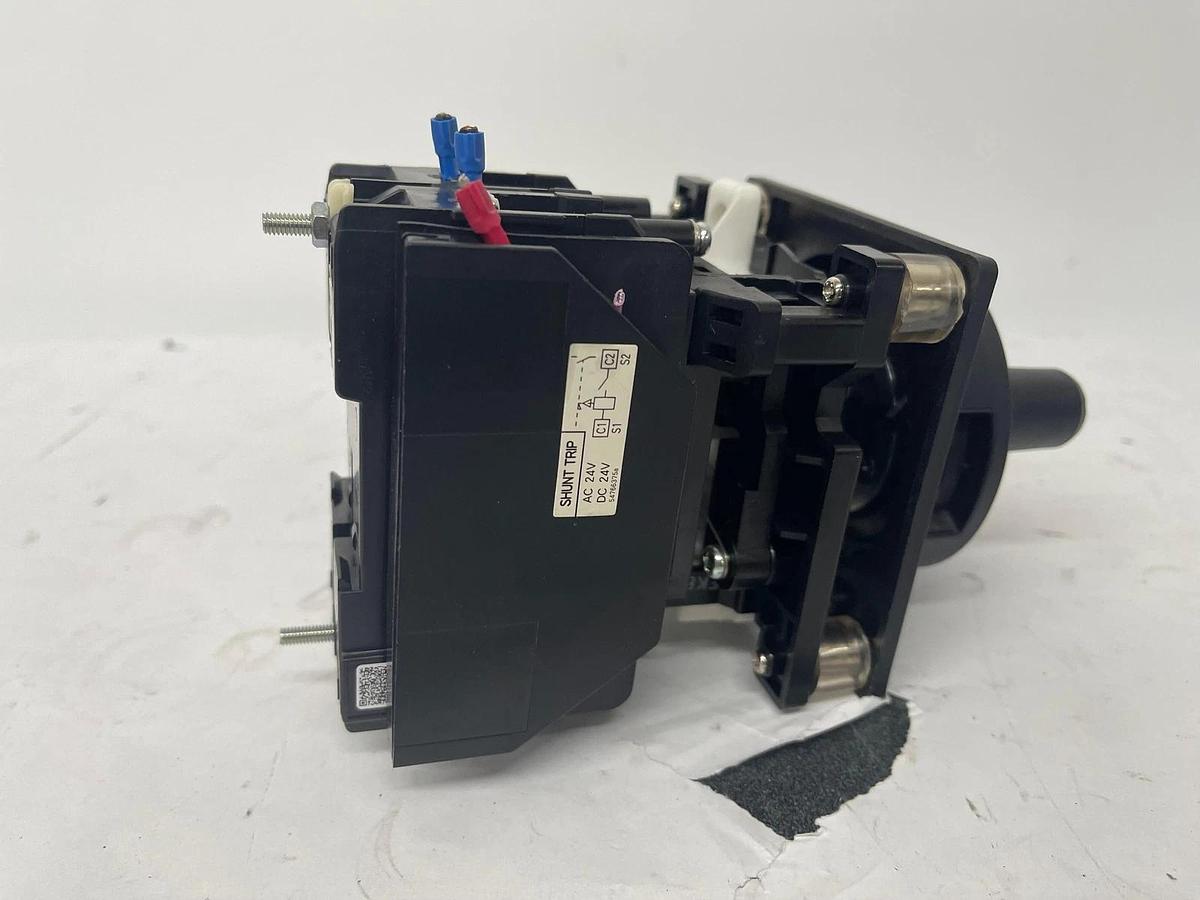 Used TUV Rheinland FK8X28 Circuit Breaker Accessory W/ Fuji Auto Breaker EA52C