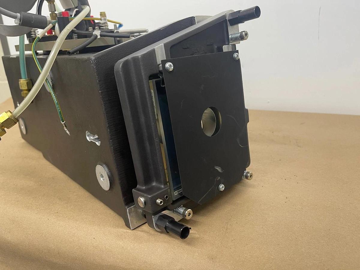 Used Perkin Elmer N069-1097, N069-1000 Optics Assembly (Optima 4300 DV System)