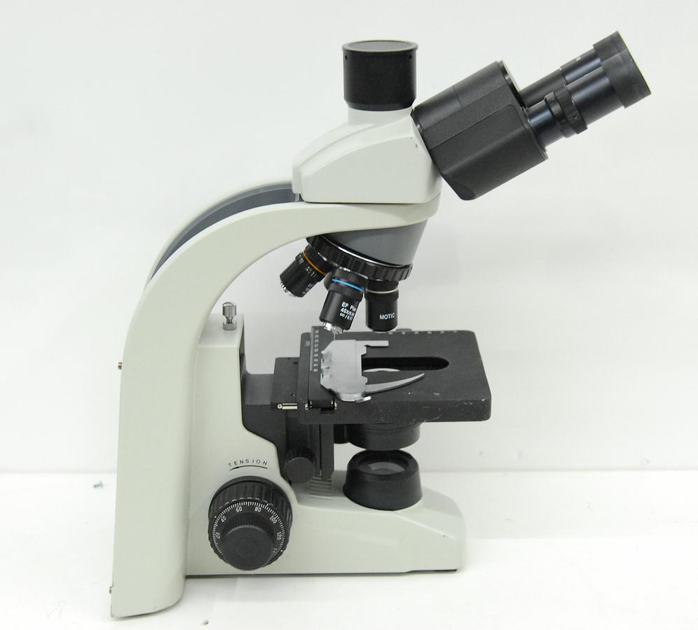 Used Motic BA200 Trinocular Microscope W/ EF Plan 4/10/40/100 Objectives