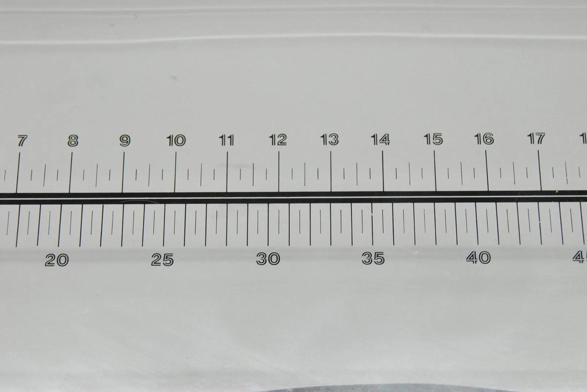 Used Scale-Tronix 4800 4802 Pediatric Scale W/ Acrylic Cradle