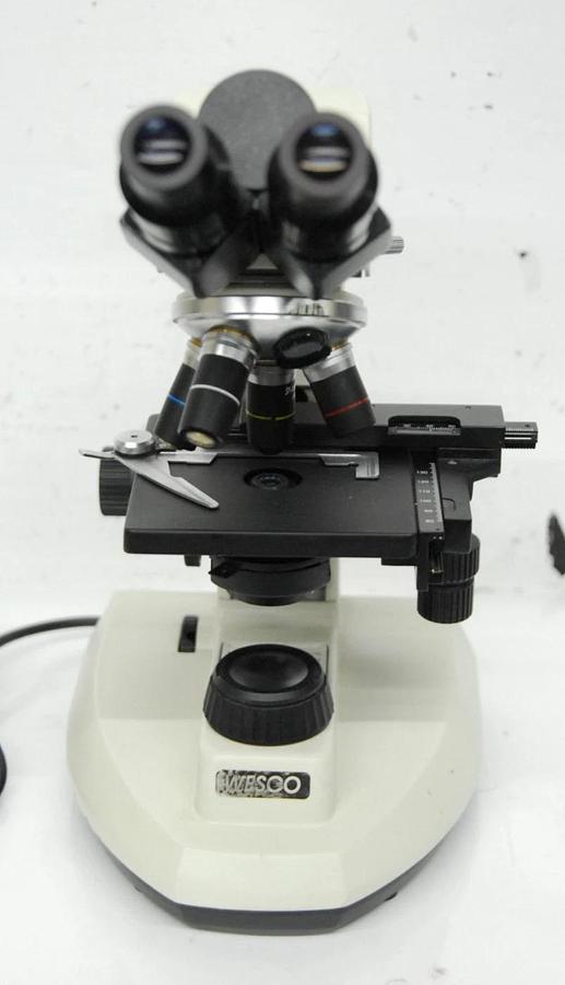 Used Wesco Lab VU 4200 Binocular Microscope W/ 4/10/40/100x SP-Achro Objectives