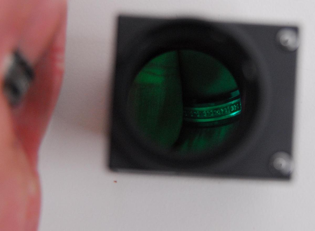 Used Olympus U-MF2 QLM C/YFP 52-850259-000 Microscope Fluorescence Filter Cube
