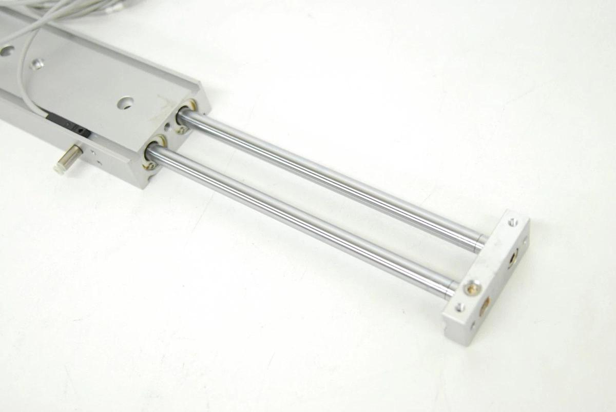 Used SMC 333458 Pneumatic Dual Rod Cylinder Double Acting 199mm Stroke - BD FACSAria