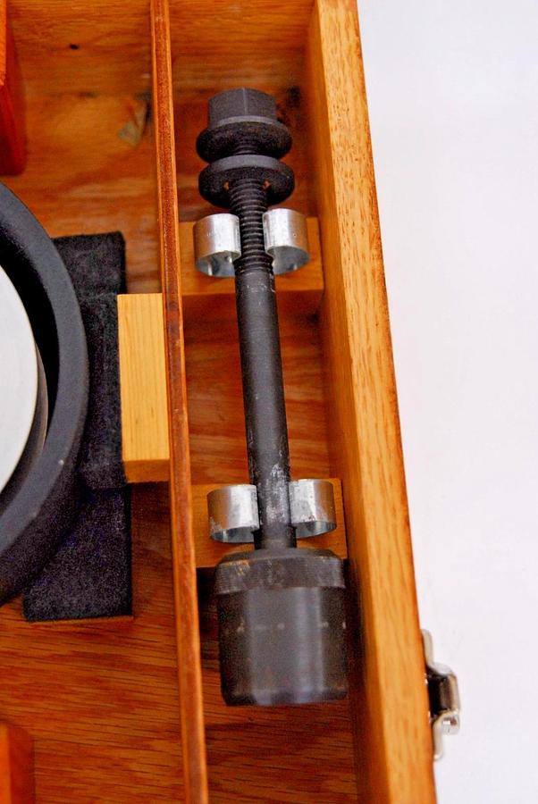 Used Morehouse 5000 LB Capacity Ring Dynamometer