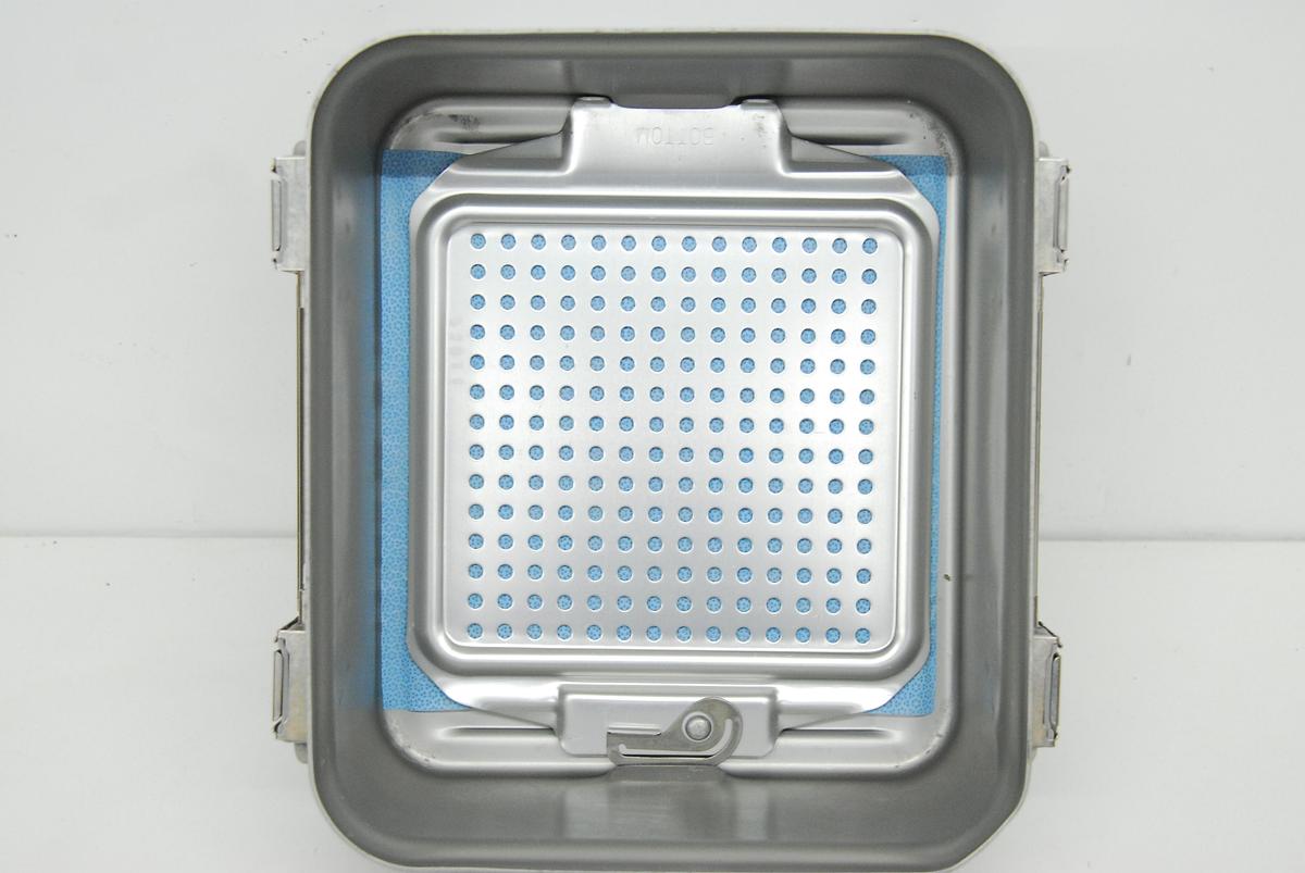 Used V. Mueller Genesis CD1-6B Sterilization Container 12x11x6 W/ Filter Holders, Basket