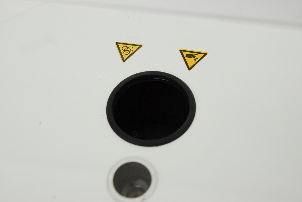 Used Hettich 2350-01 MIKRO 220 Robotic Automated Benchtop Centrifuge W/ Rotor