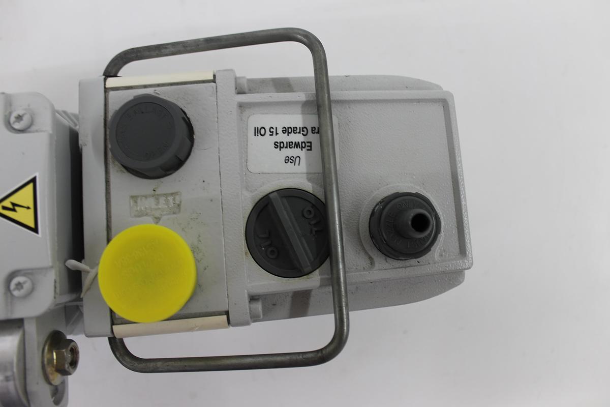 Used Edwards E2M1.5 Rotary Vane Dual Stage Vacuum Pump
