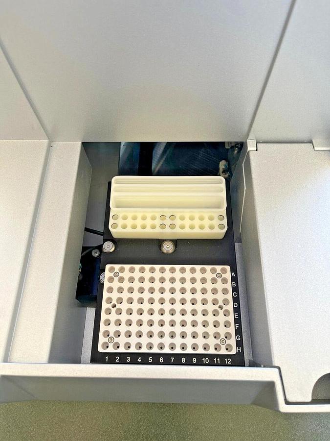 Used Qiagen QIAxcel Advanced Capillary Electrophoresis System - Read Description