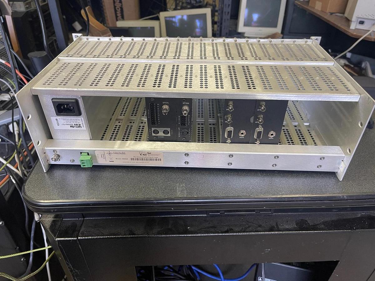 Used CSI Fiberlink 6000A Card Cage W/ Two 7251-C7S , 7050-C1S , 7061-C1S , 6010A