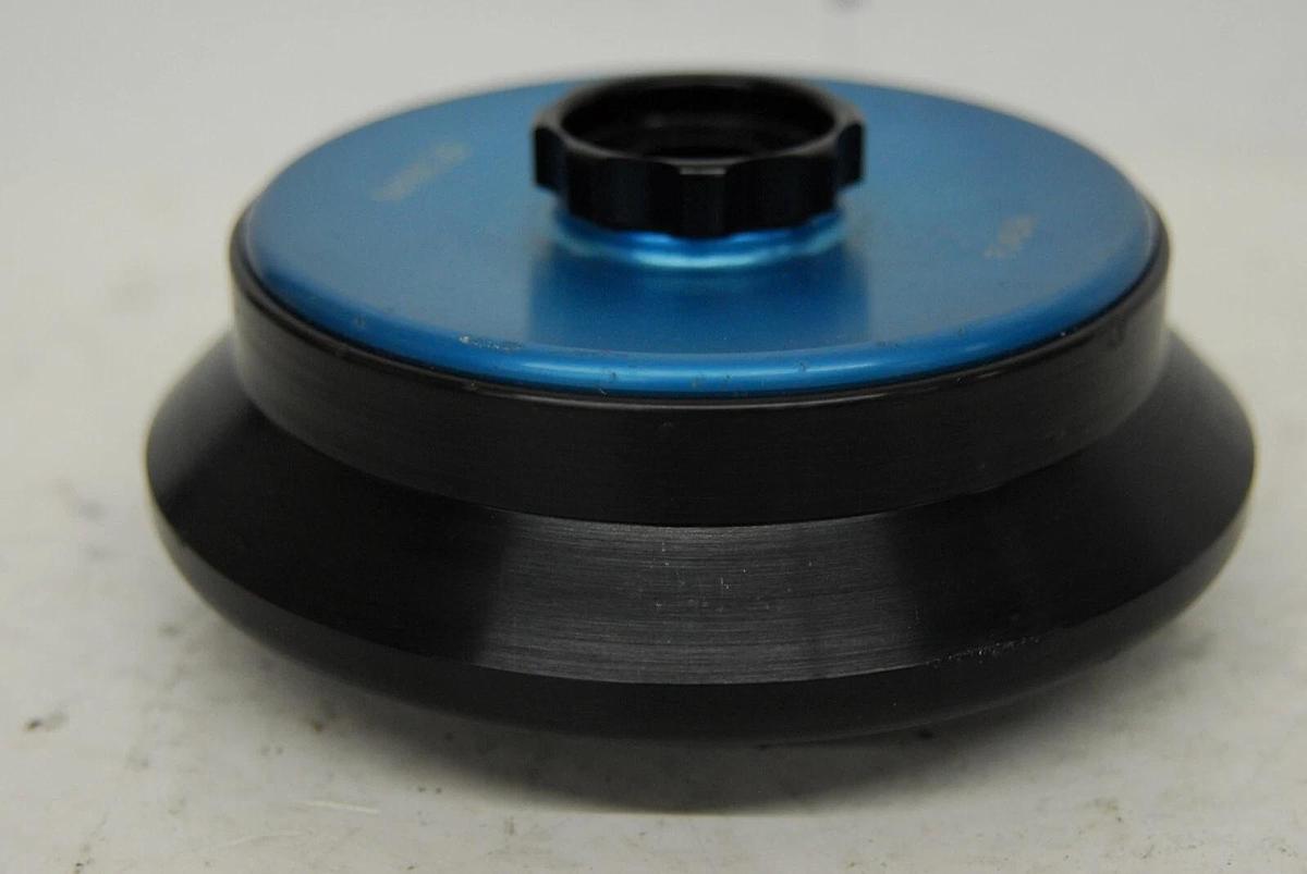 Used Beckman F2402H Fixed Angle Rotor (24 x 2.0 mL, 26,000rpm, 61,970 x g) W/ LID