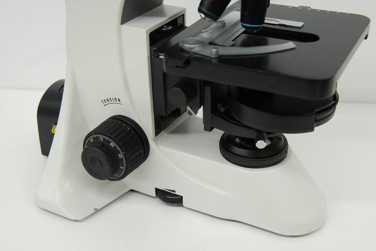 Used Motic BA400 Trinocular Phase Contrast Microscope W/ 4/10/20/40/100 Objectives