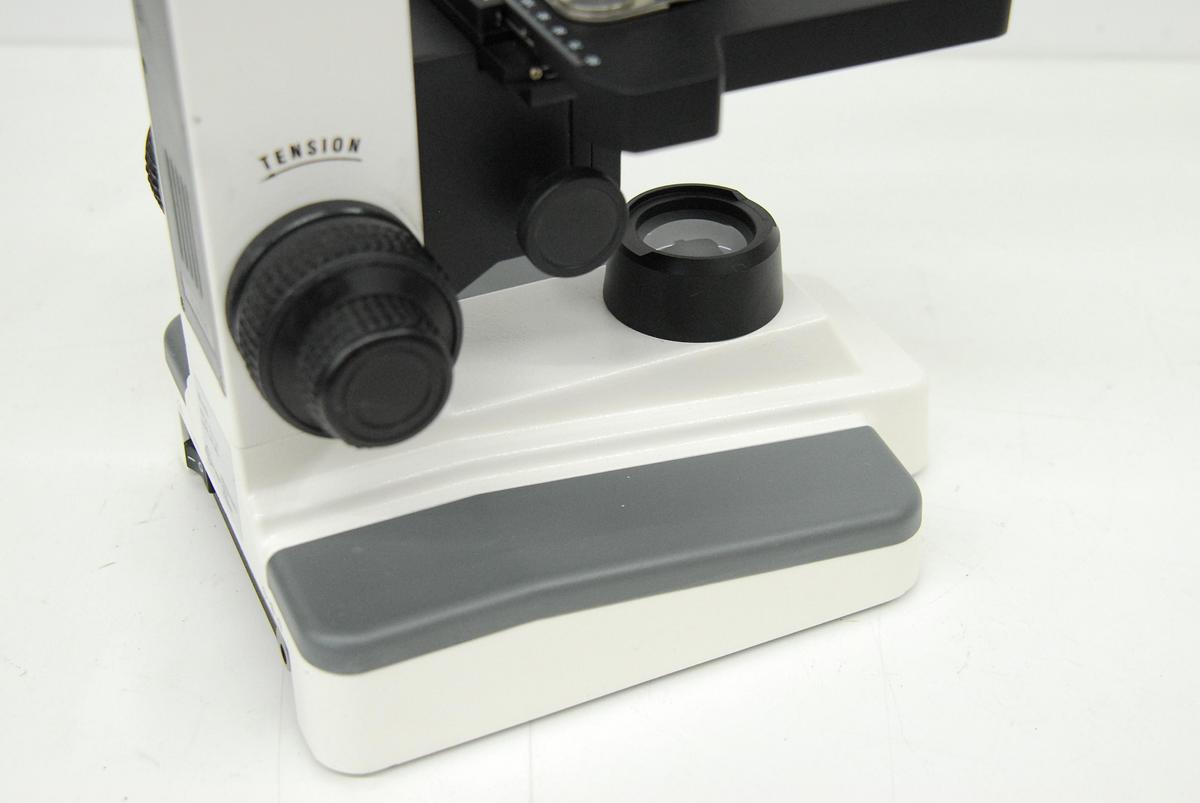 Used Boreal B2-252 Binocular Microscope W/ 4/10/40/100 Objectives