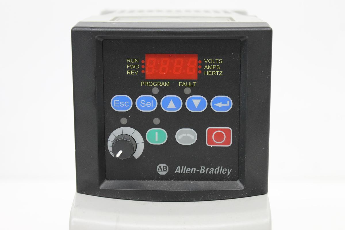 Used Allen Bradley 22B-V5P0N104 PowerFlex 40 Variable AC Drive 120V 1PH Input