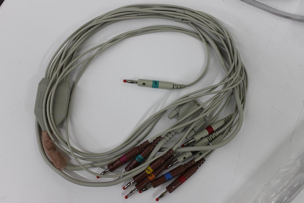 Used Welch Allyn REF 901049 Electrocardiograph EKG w/ Manual, Accessories, Leads
