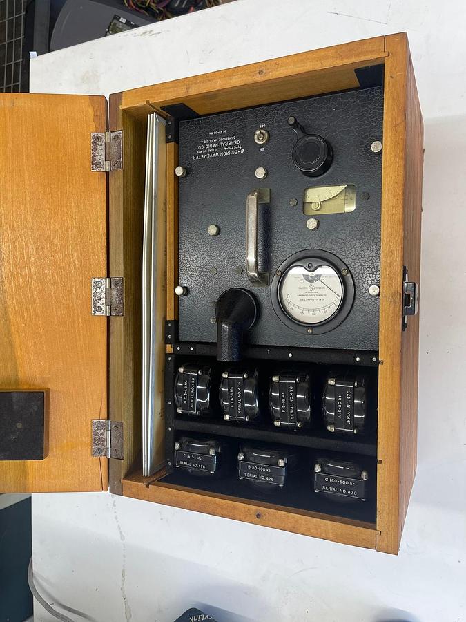Used Presision Wavemeter Type 724-A Vintage 1940s