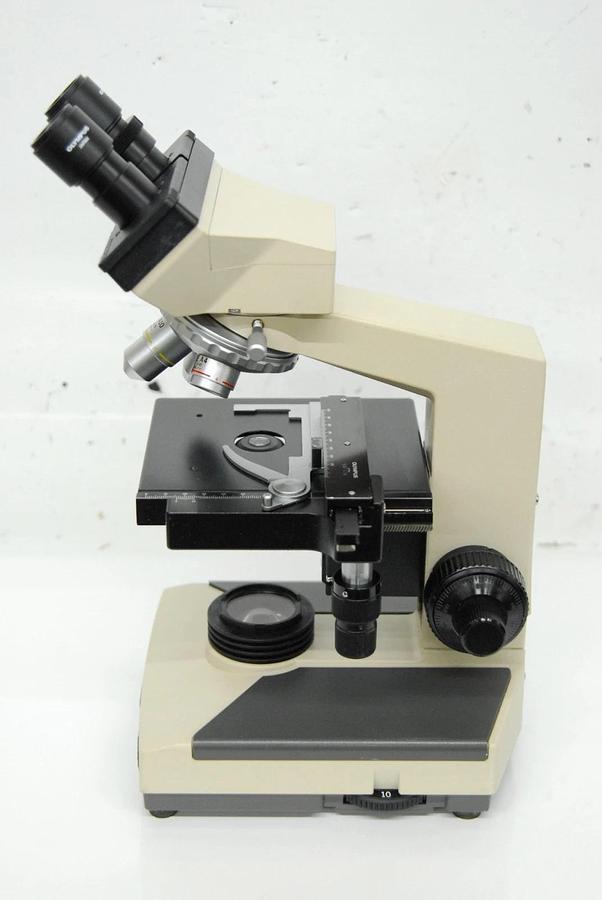 Used Olympus CH-2 CHT Binocular Microscope W/ E A4x/10x/40x Objectives