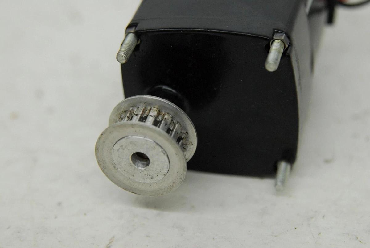 Used BODINE 24Y0BEPM-A2 GEARMOTOR 115V 1/96 HP RPM 83 TORQ 5LB-IN RATIO 30:1