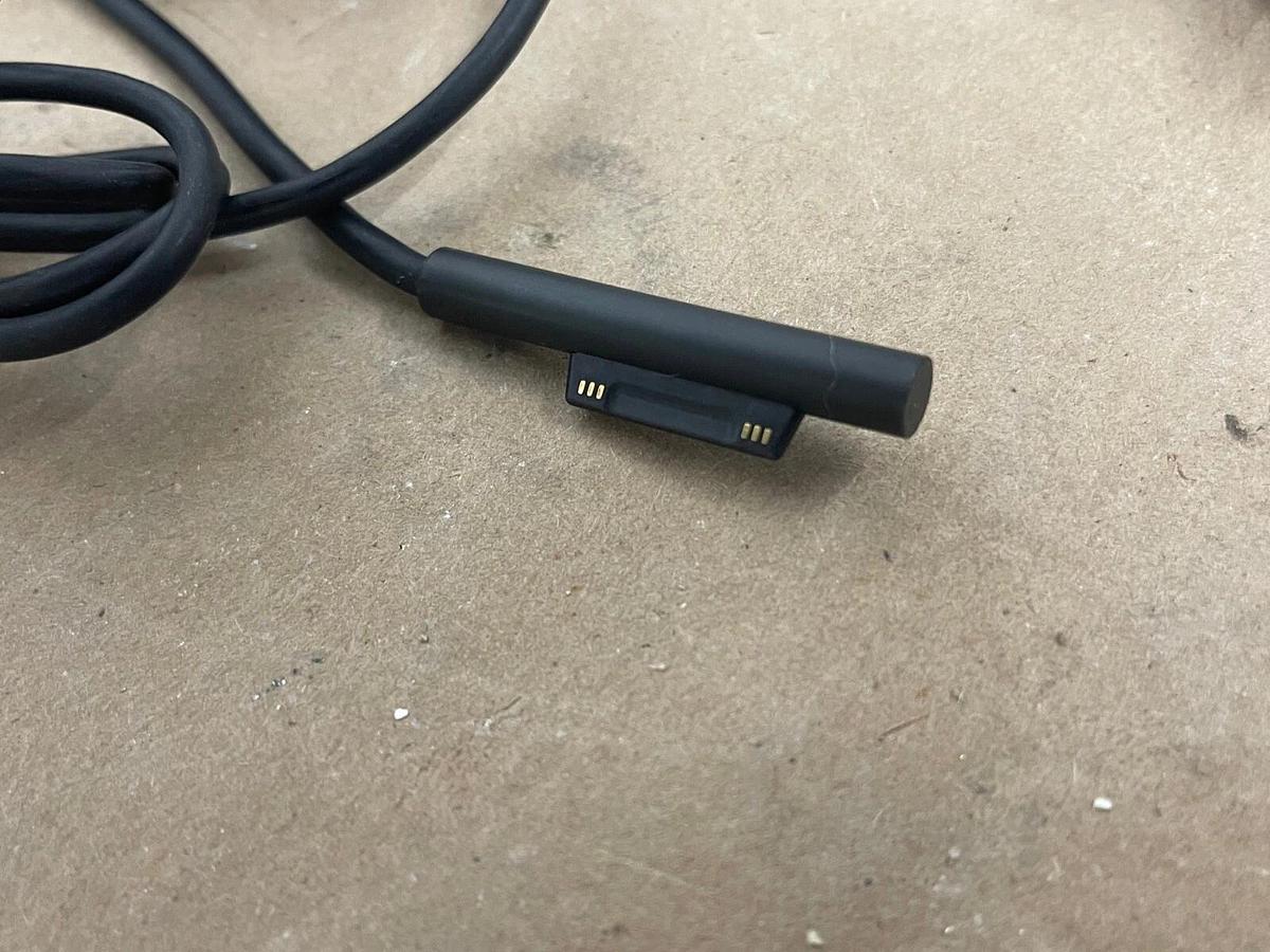 Used Microsoft  Charger Model 1625 12V - 36W for Surface Pro 3/4