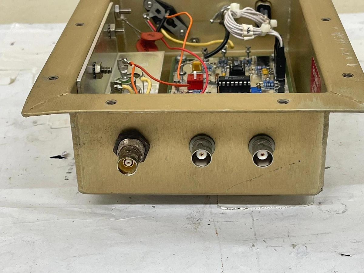 Used Perkin Elmer N069-9573 RF GEN Plasma PWR